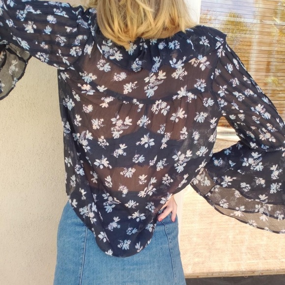 American Eagle Outfitters White Floral and Blue Ruffled Sheer Blouse Size XL - Picture 2 of 14